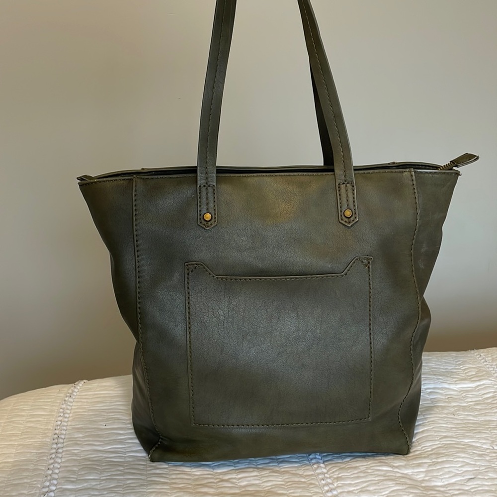 Universal Thread large purse - green